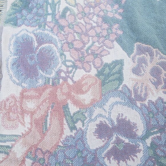 Tapestry Floral 80s Wall Hanging Gift for Mom - Picture 4 of 11